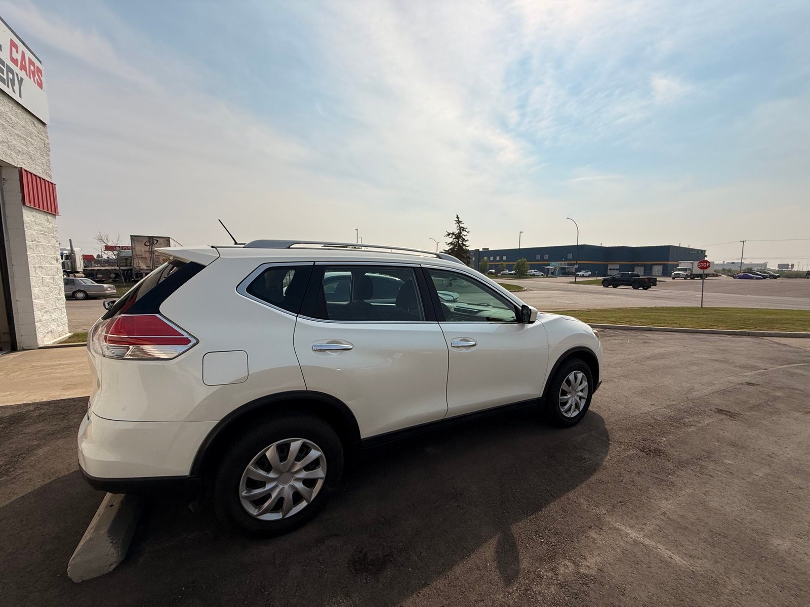 
								Nissan Rogue full									