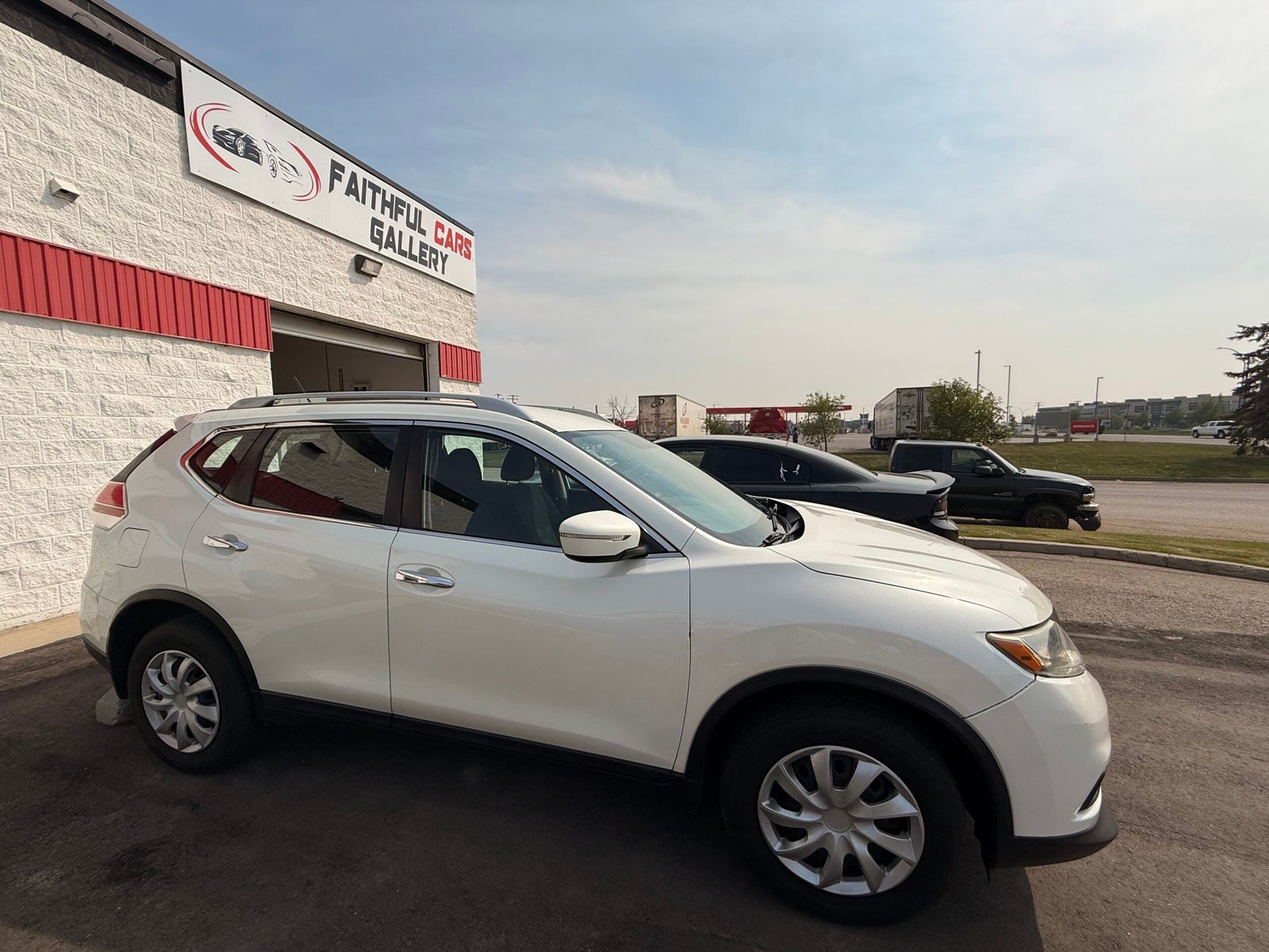 
								Nissan Rogue full									