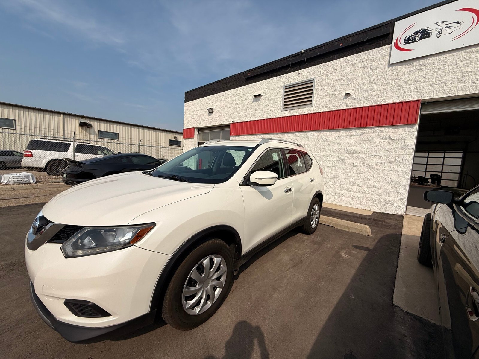 
								Nissan Rogue full									