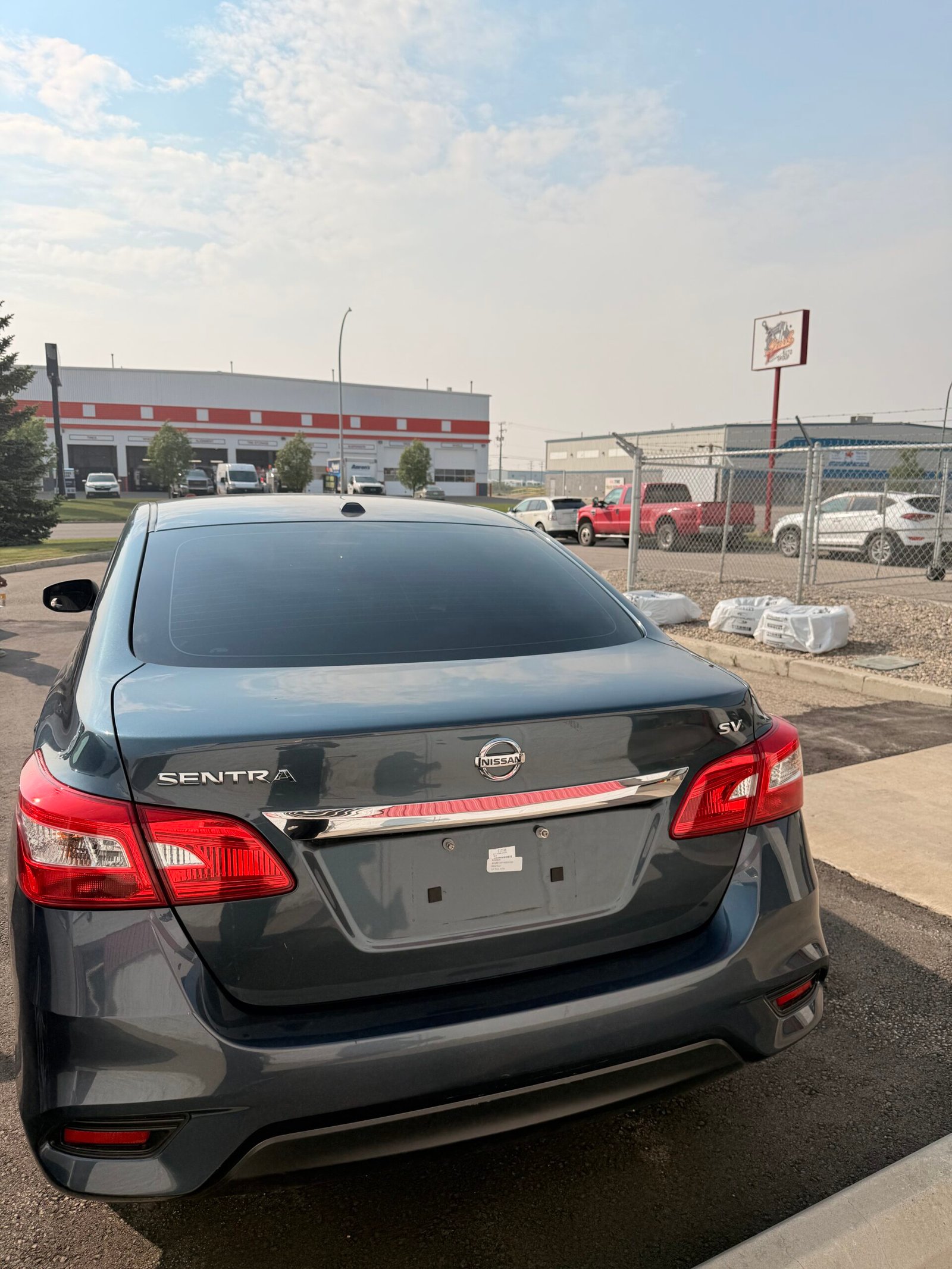 
								Nissan Sentra full									