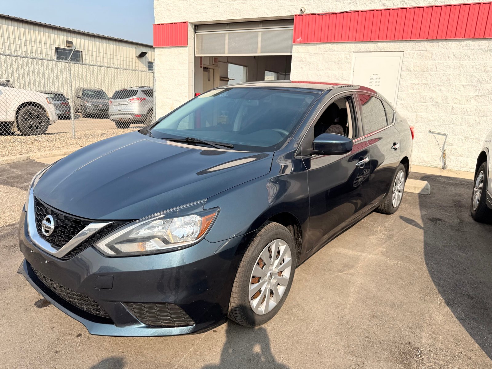 
								Nissan Sentra full									
