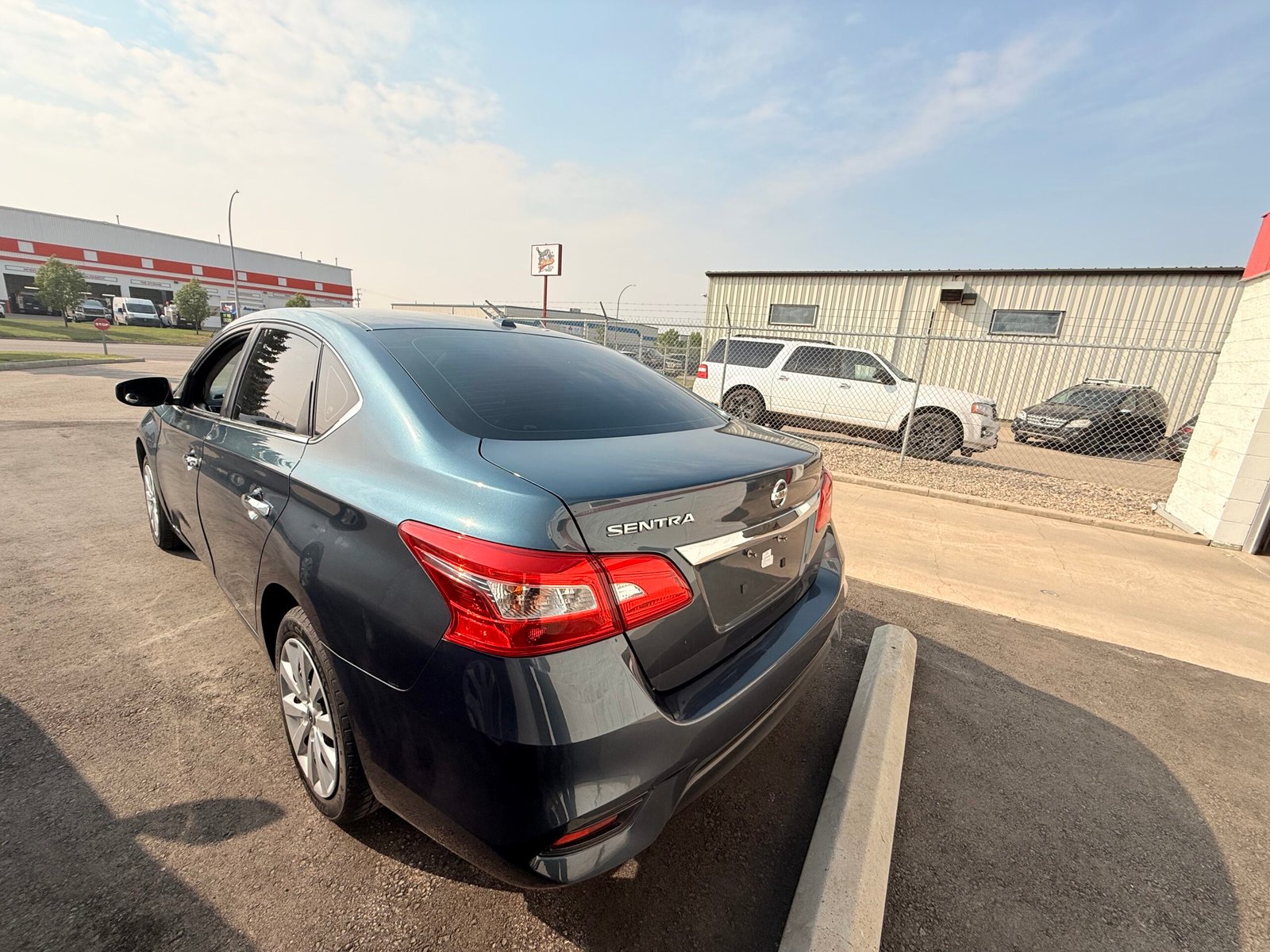 
								Nissan Sentra full									