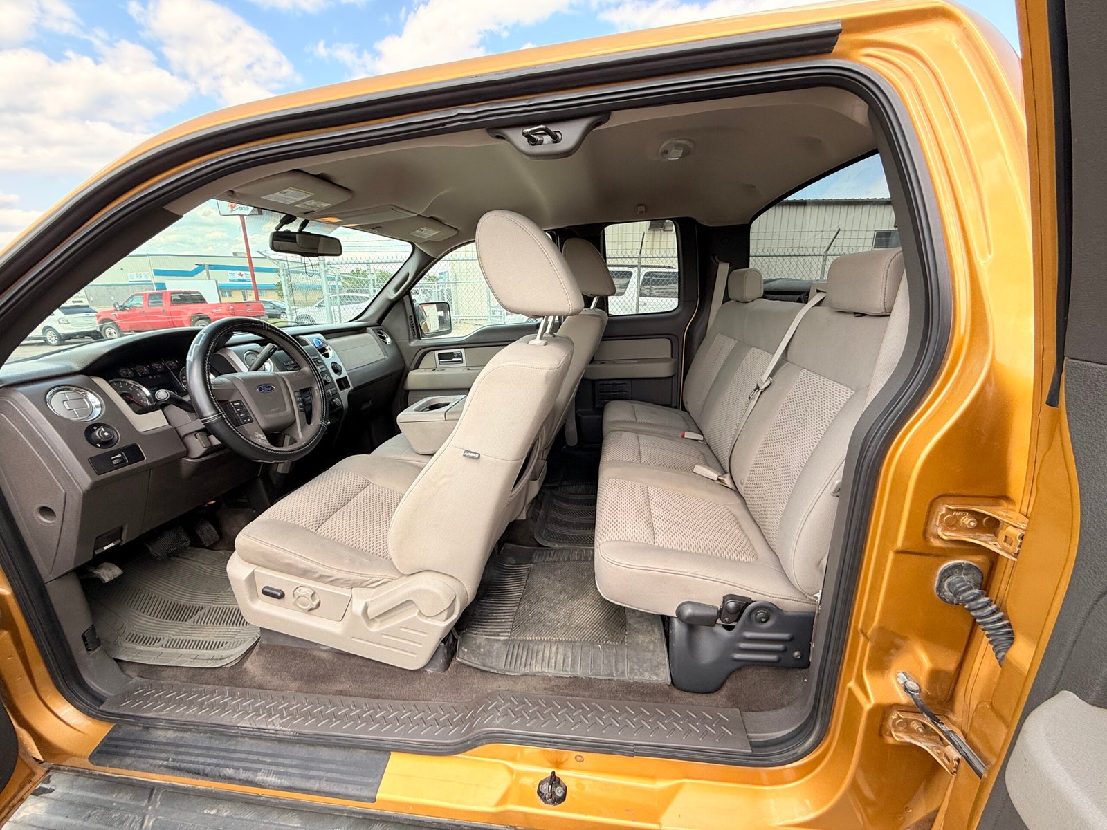 
								FORD F150 SUPER CAB full									