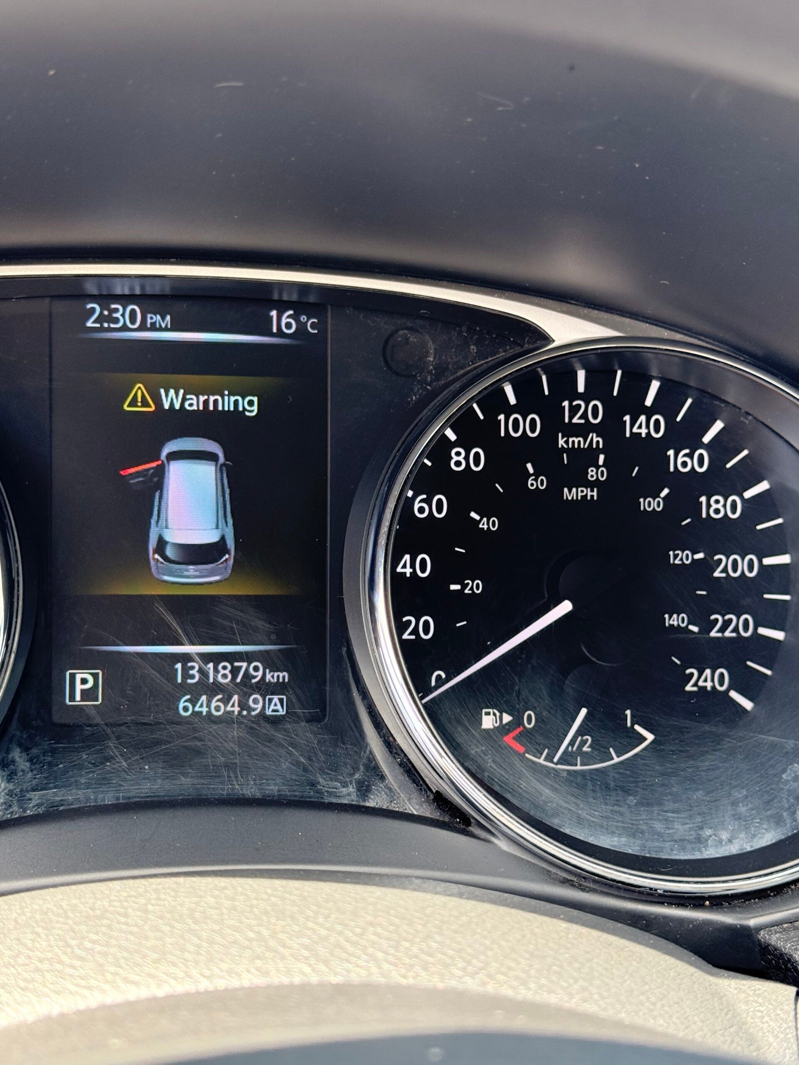 
								Nissan Rogue full									