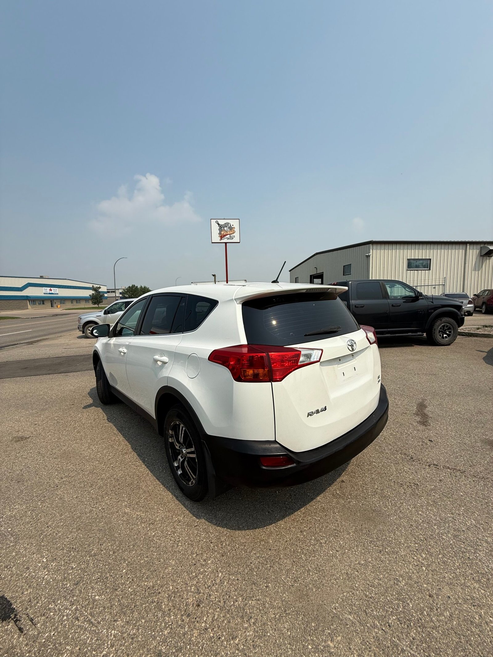 
								2015 TOYOTA RAV 4 full									