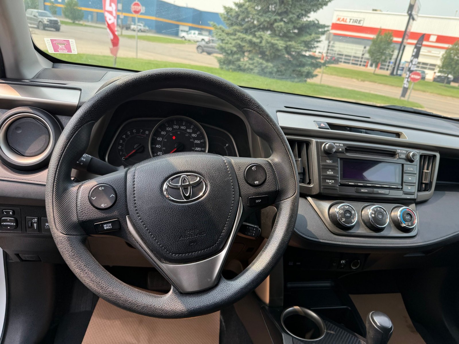 
								2015 TOYOTA RAV 4 full									