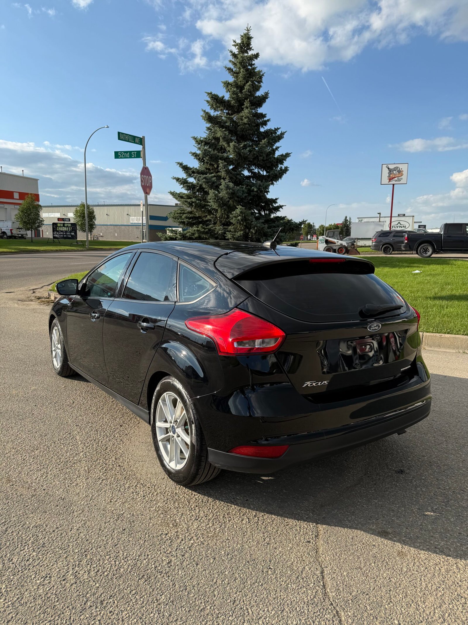 
								2016 FORD FOCUS SEL full									