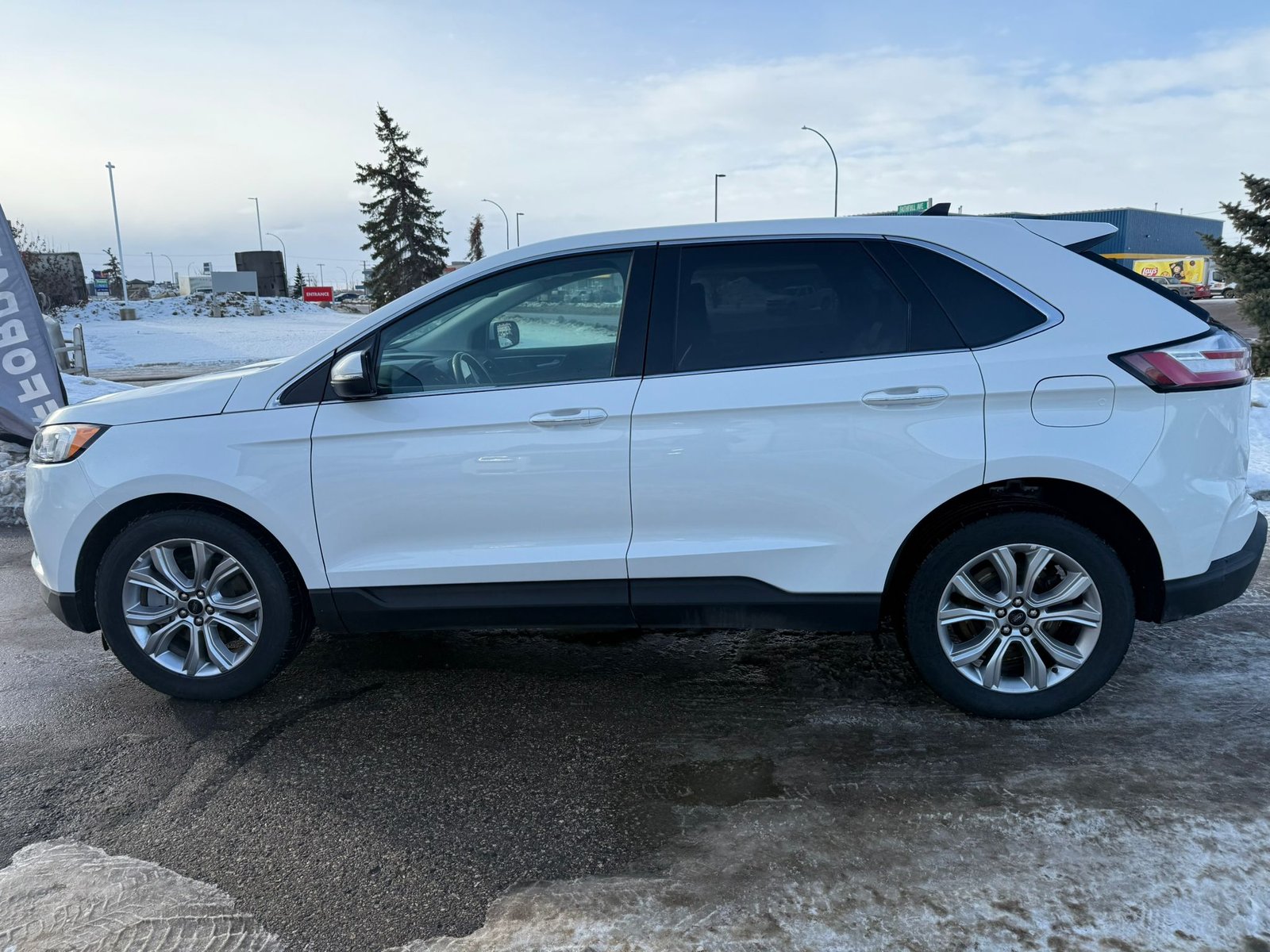 
								2024 FORD EDGE TITANIUM full									